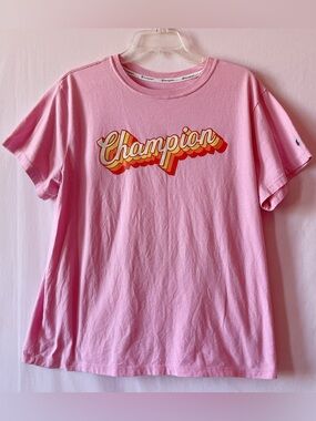 Champion Women’s Pink Graphic Tee 💕